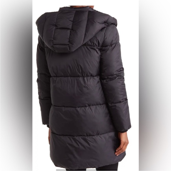BRAND NEW, a Michael Kors heavy puffer coat, size XS, midnight blue - Picture 3 of 8